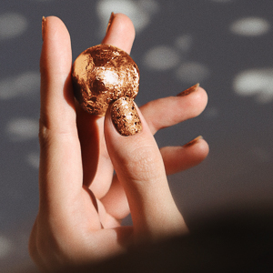 Gelcream Holds Doughnuts + Wears Glitter