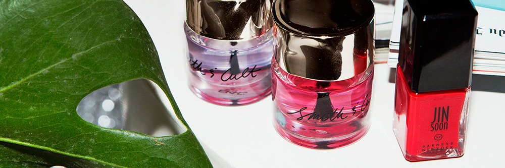 I Painted My Toenails Red To See If My Partner Would Notice