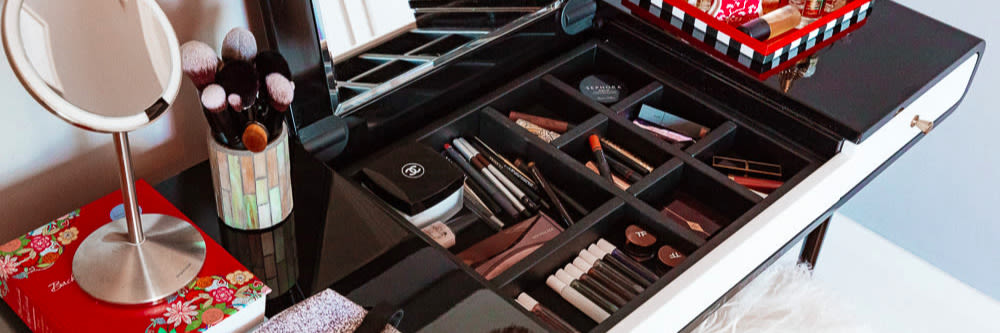 Let Makeup Artists Build Your Brush Set