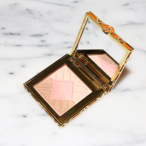 Tory Burch On How To Use A Multicolored Pressed Powder