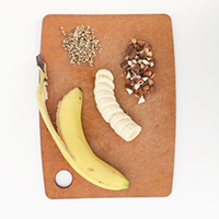 Eat Pretty: Raspberry Chia Overnight Oats