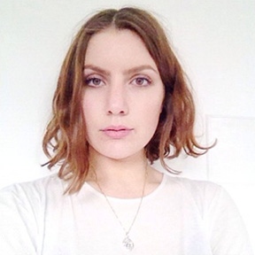 The Beauty Editor Who Was Also The First #ITGtopshelfie