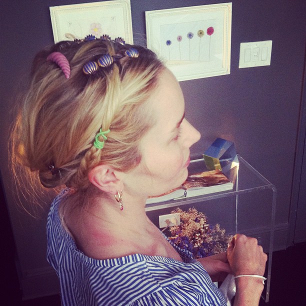 Isabelle Bellis' hair