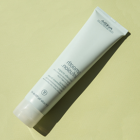 Aveda's Smooth Infusion Styling Balm: A Therapy Session For Your Curly Hair
