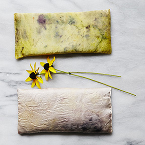 Get Rid Of Puffy Eyes With This DIY