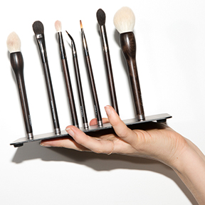 Rae Morris' Magnetism