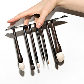 Rae Morris' Magnetism