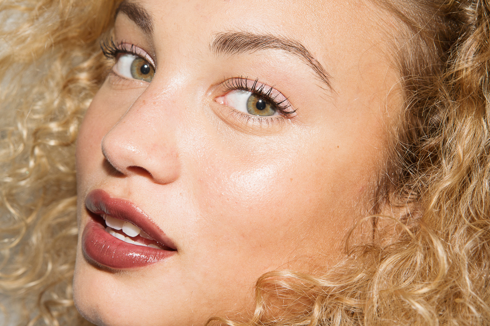 Rose Bertram Hair Color Photos