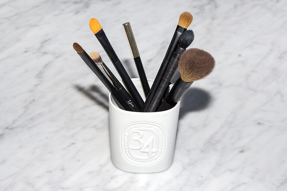 How To Remove Wax From A Jar Candle Into The Gloss Into The Gloss