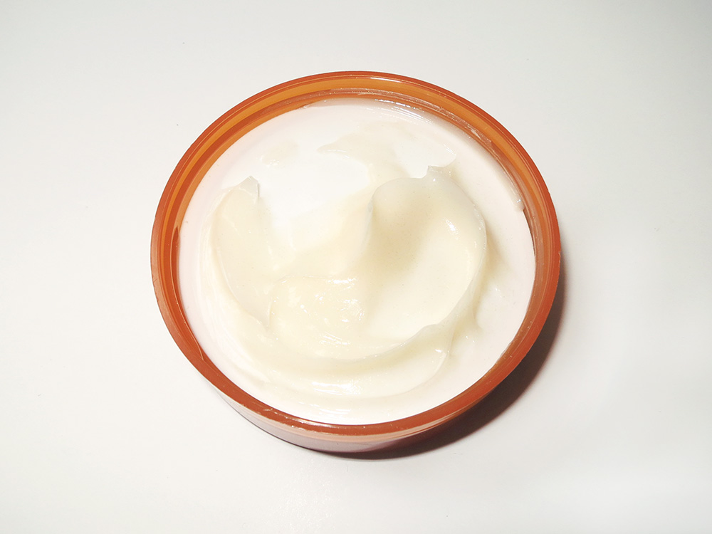 Conditioner, For Smoothing Thick Eyebrows Into The Gloss