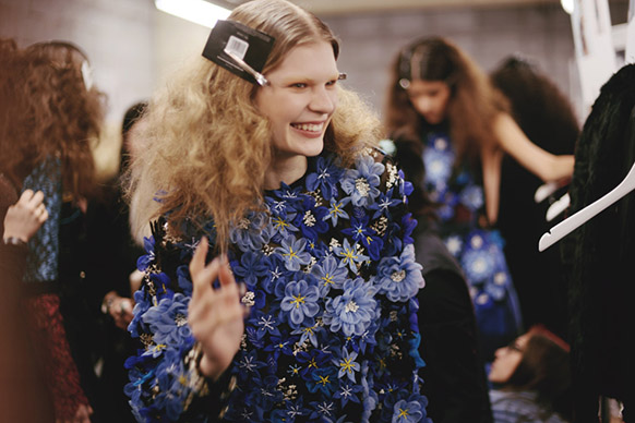 How To Get Preen's '70s Hair At Home