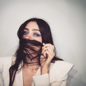 The Summer Smoky Eye Is Blue