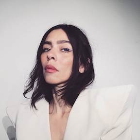 The Summer Smoky Eye Is Blue