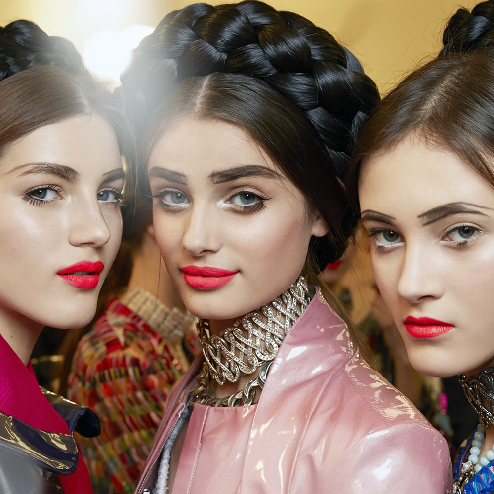 Recreate The Makeup From Chanel 2016 Cruise