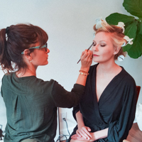 Getting Ready With Kirsten Dunst For The 2016 Golden Globes