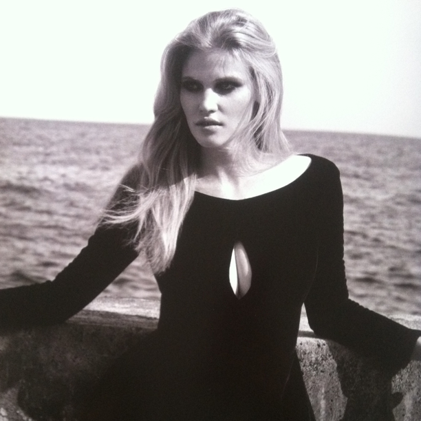 Loving: Lara Stone's Self Service Smoky Eye