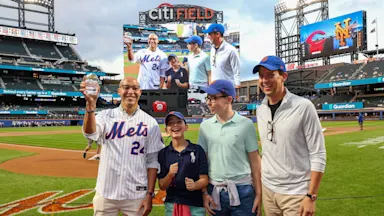Alan van capelle with family