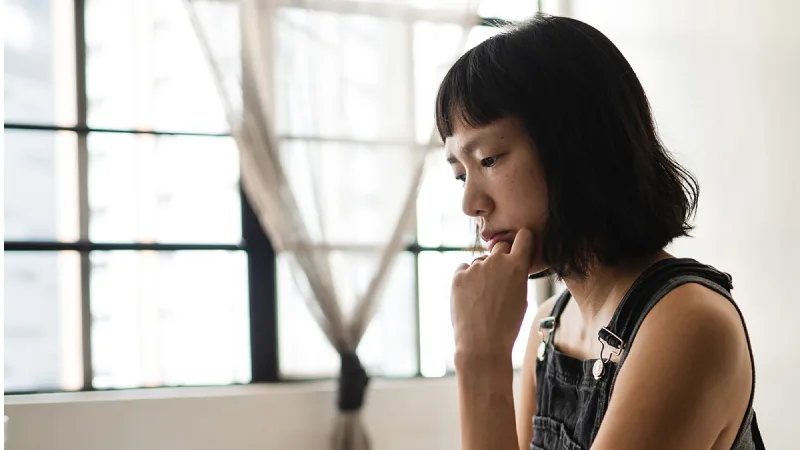 Entrepreneurial Confidence - Woman at desk working from home