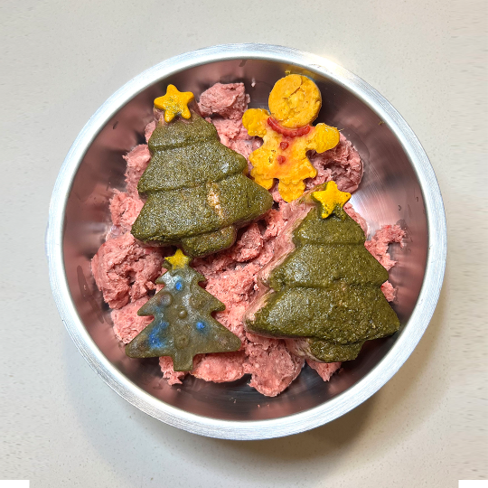 Bowl w Christmas Trees