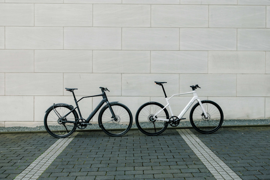 Does the Canyon Roadlite ON CF  live up to the lightweight hype?
