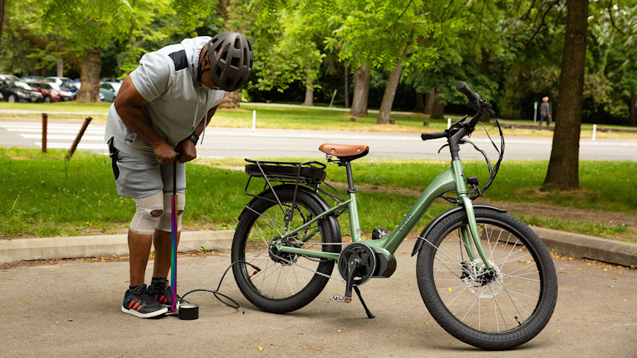 The 5 best hand pumps for when batteries fail