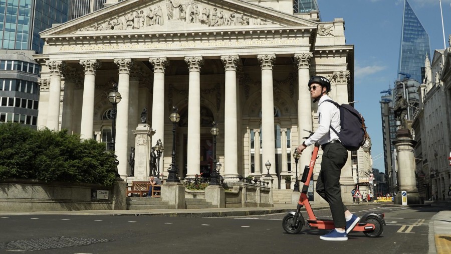 California Takes Step to Ban Kids from Riding E-Bikes