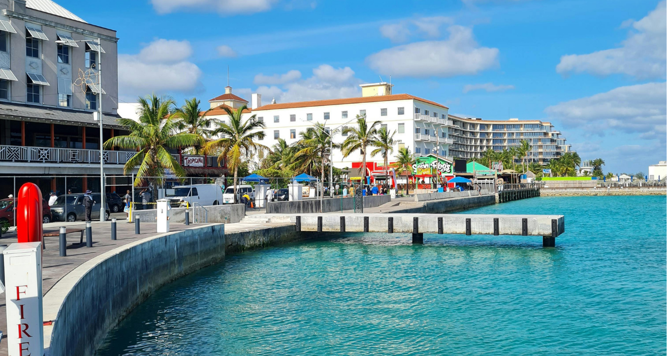 rose-island-nassau-boat-departure-harbor