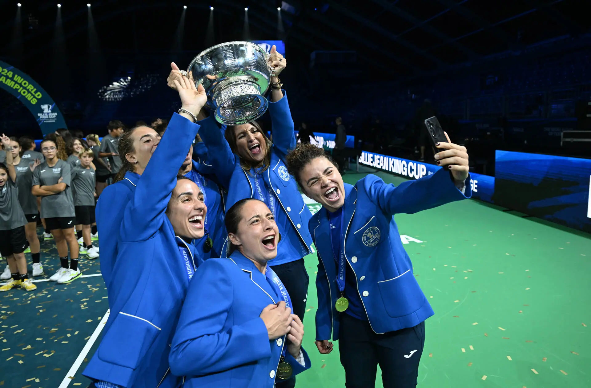 The Italian team celebrates winning the Billie Jean King Cup in 2024