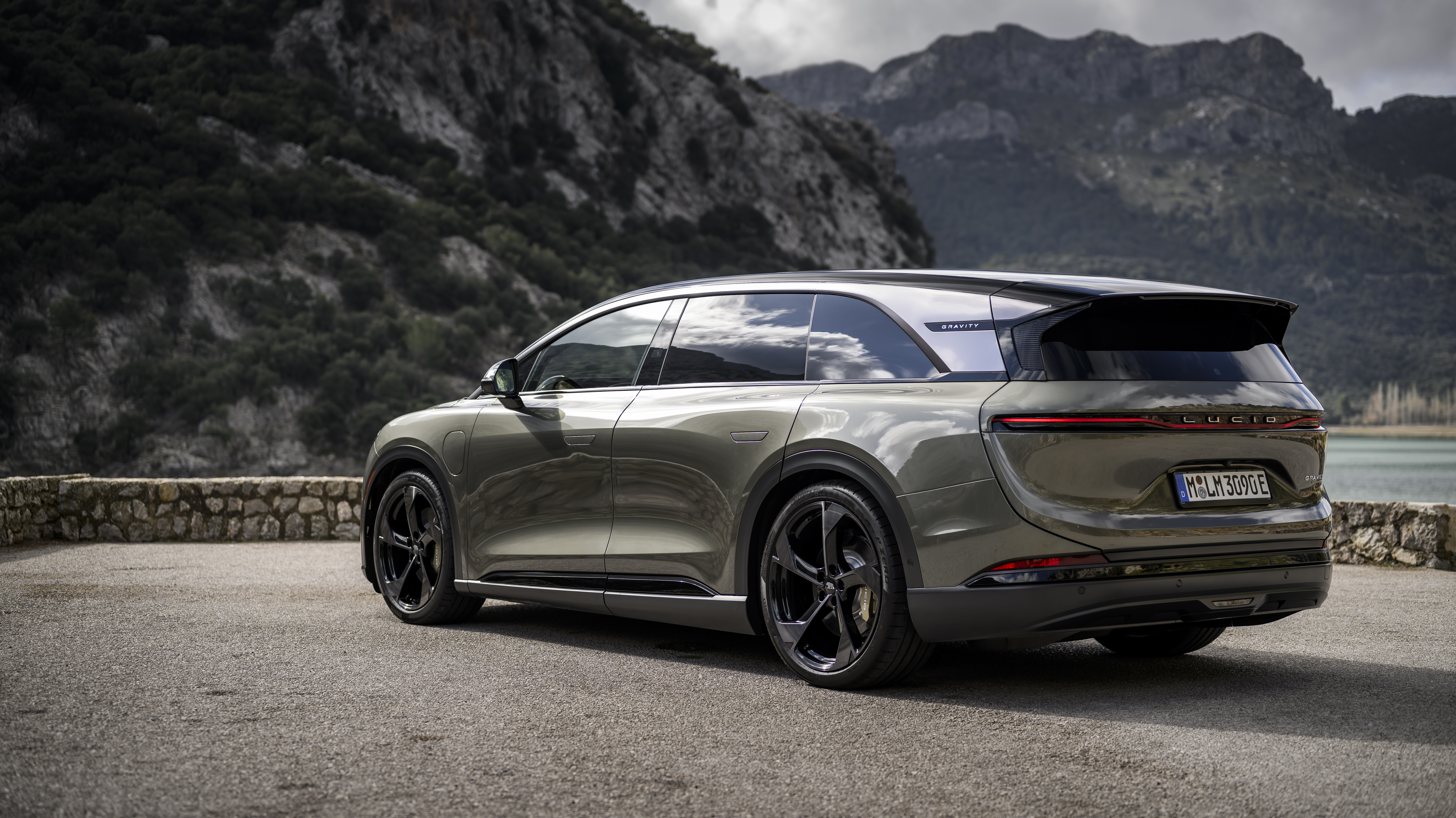 Lucid to Make Paris Motor Show Debut with Lucid Gravity and Lucid Air