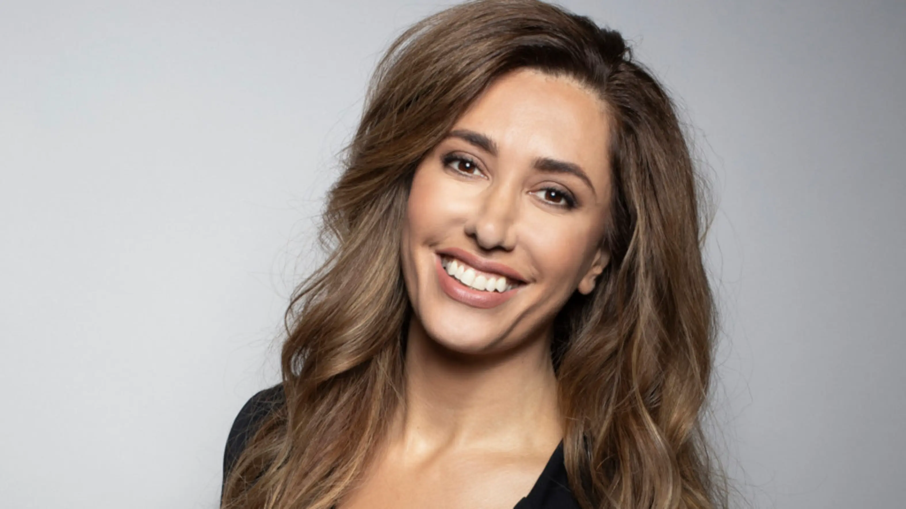 Heftig Npo Presentatrice Fidan Ekiz Opgestapt Na Vreselijke Bedreigingen Shownieuws