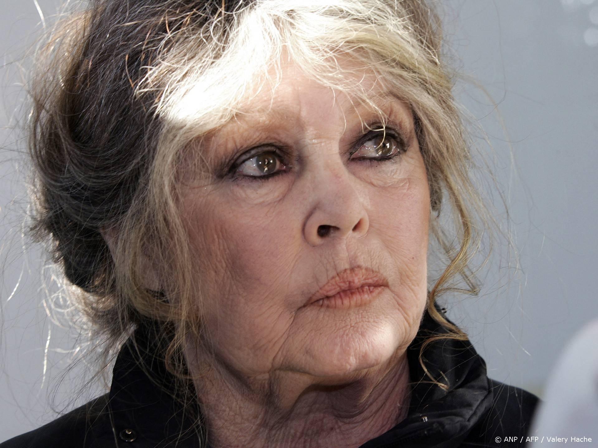 In Frankrijk woedt een discussie over de uitvaart van Brigitte Bardot |  Shownieuws