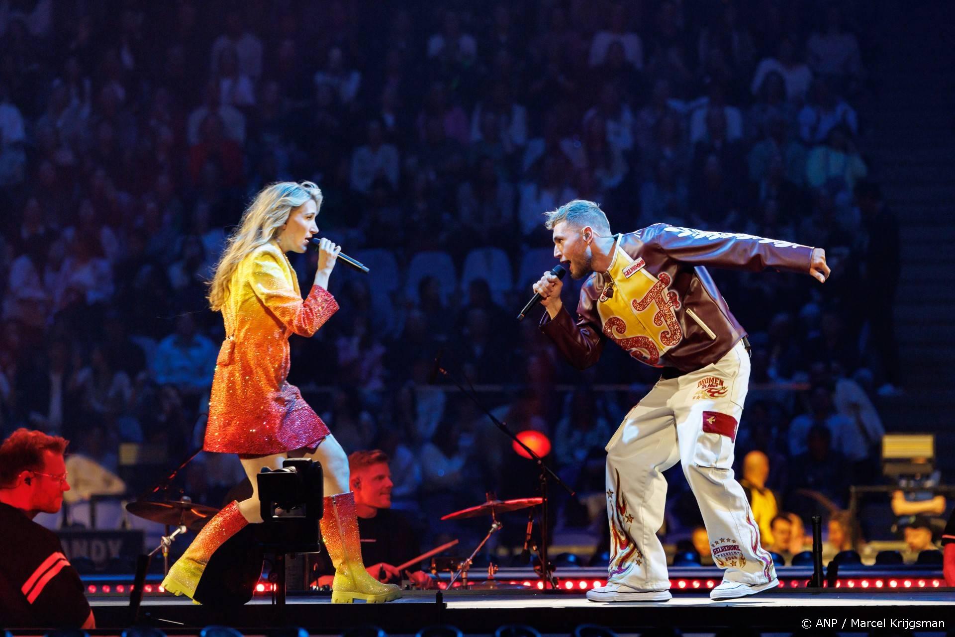 Eerste GelreDome-show van Suzan & Freek krijgt emotionele lading |  Shownieuws