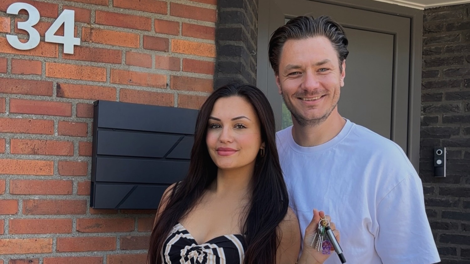 De Bondgenoten-Donna en Wesley hebben een huis gekocht | Shownieuws