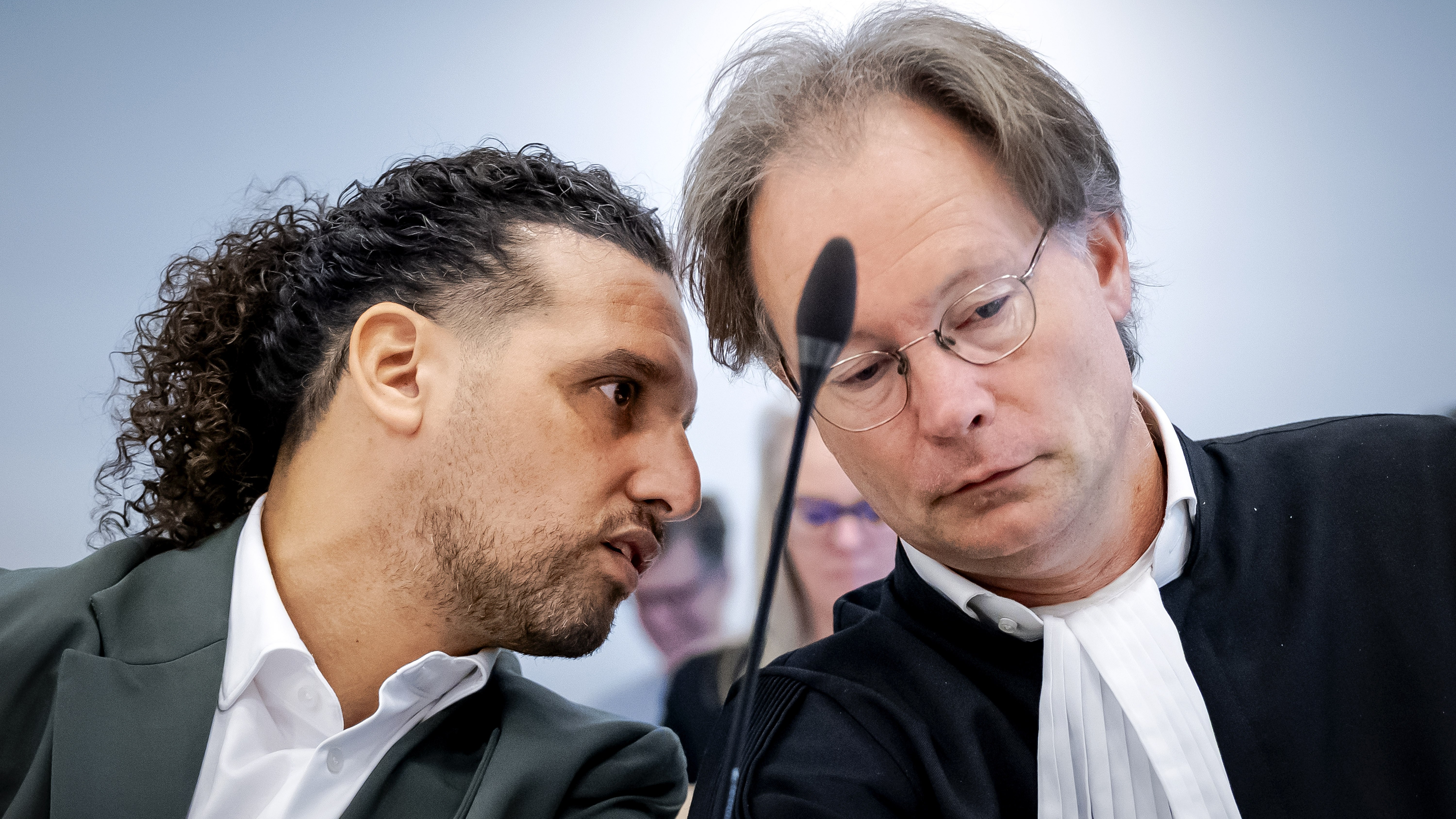 Hof hoort op laatste zittingsdag Ali B ex-vriend Ellen ten Damme |  Shownieuws