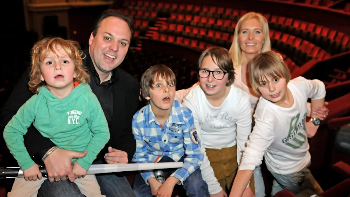 Zo zien de zonen van Frans Bauer er nu uit | Shownieuws