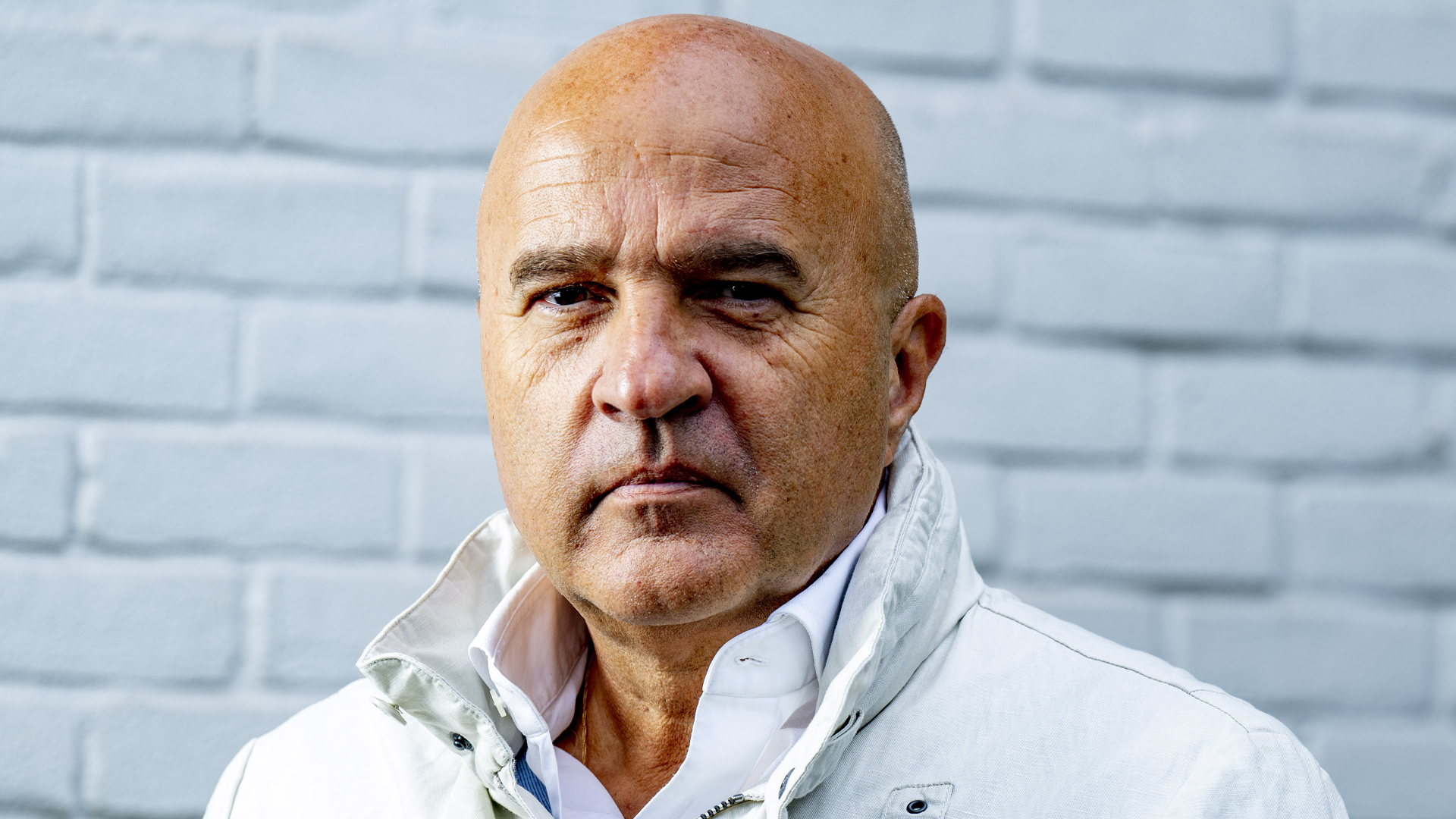 John van den Heuvel komt met nieuwe onthullingen over voortvluchtige Bolle  Jos | Shownieuws
