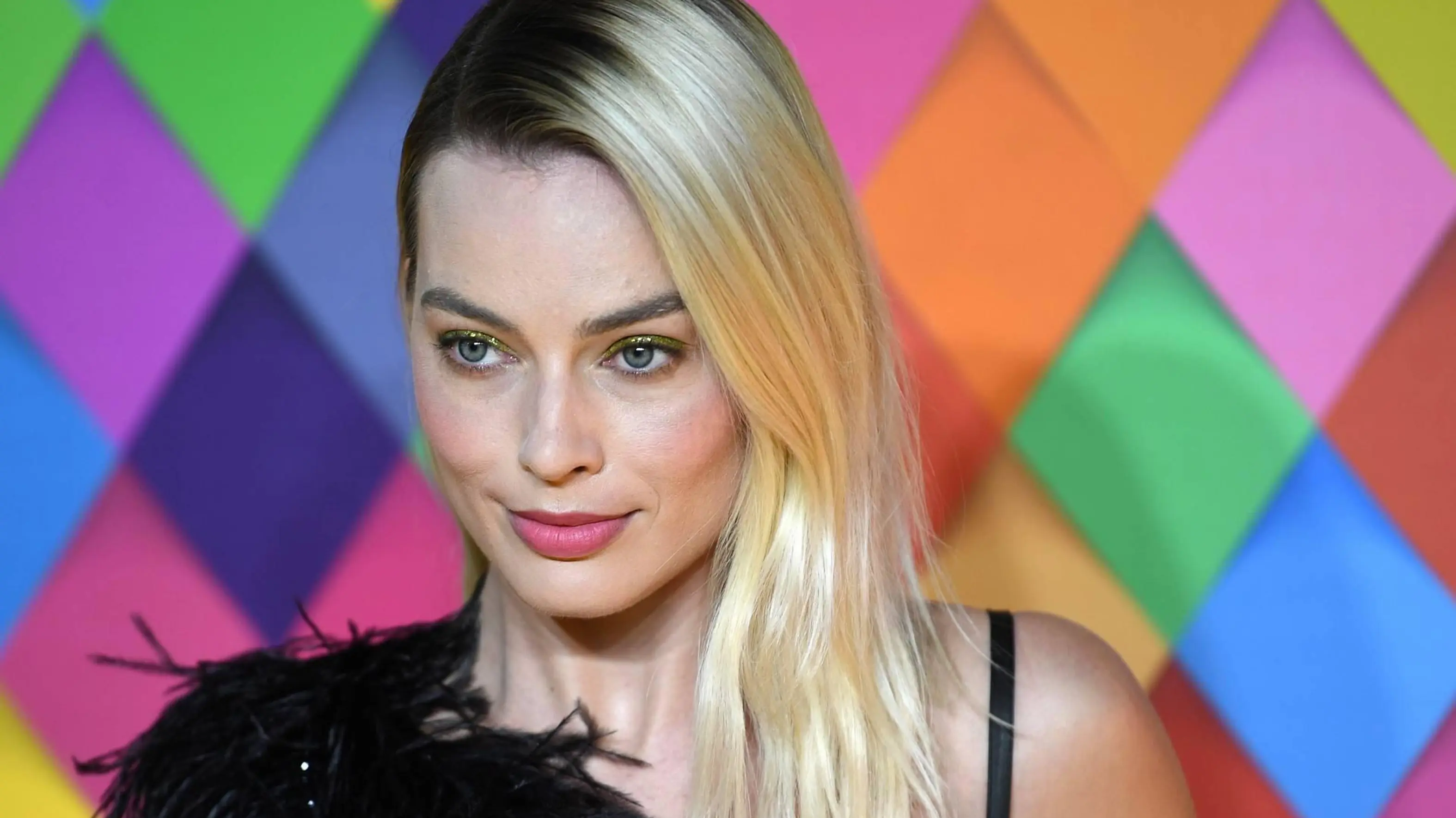 Margot Robbie En Hugh Jackman Ambassadeurs Anti Racismecampagne