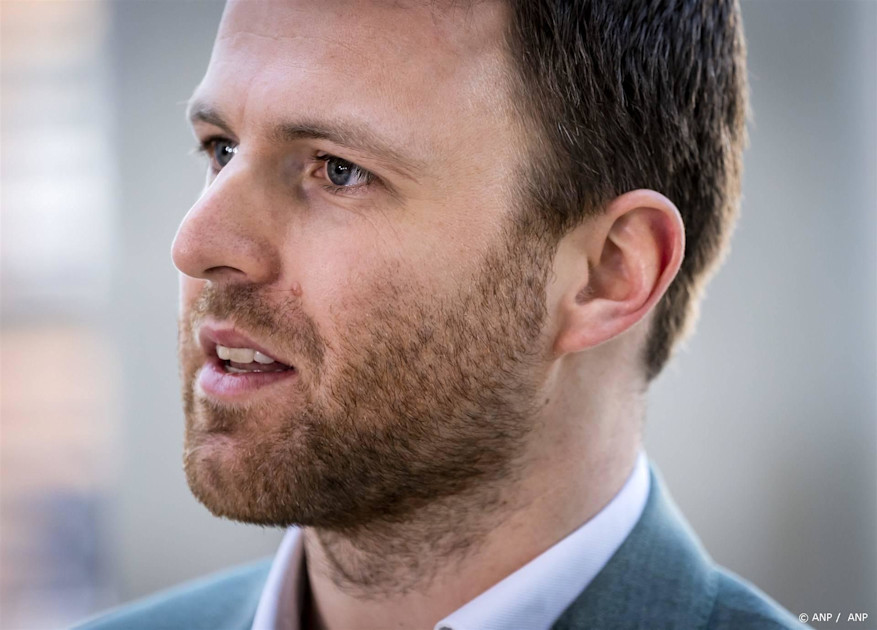 Kritiek op kort geding tussen Royce de Vries en AD Shownieuws