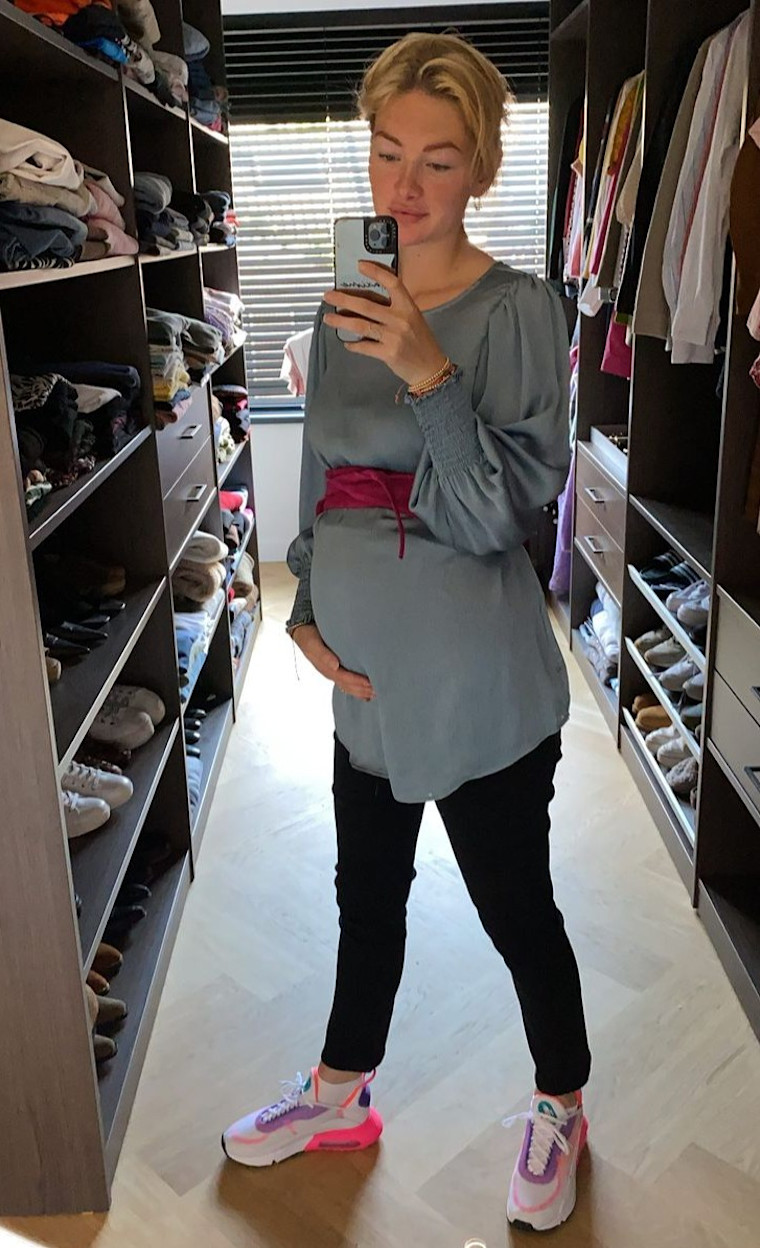 Maxime Meiland Geeft Rondleiding Door Gloednieuw Huis Shownieuws Maxime Meiland Geeft Rondleiding Door Gloednieuw Huis Shownieuws