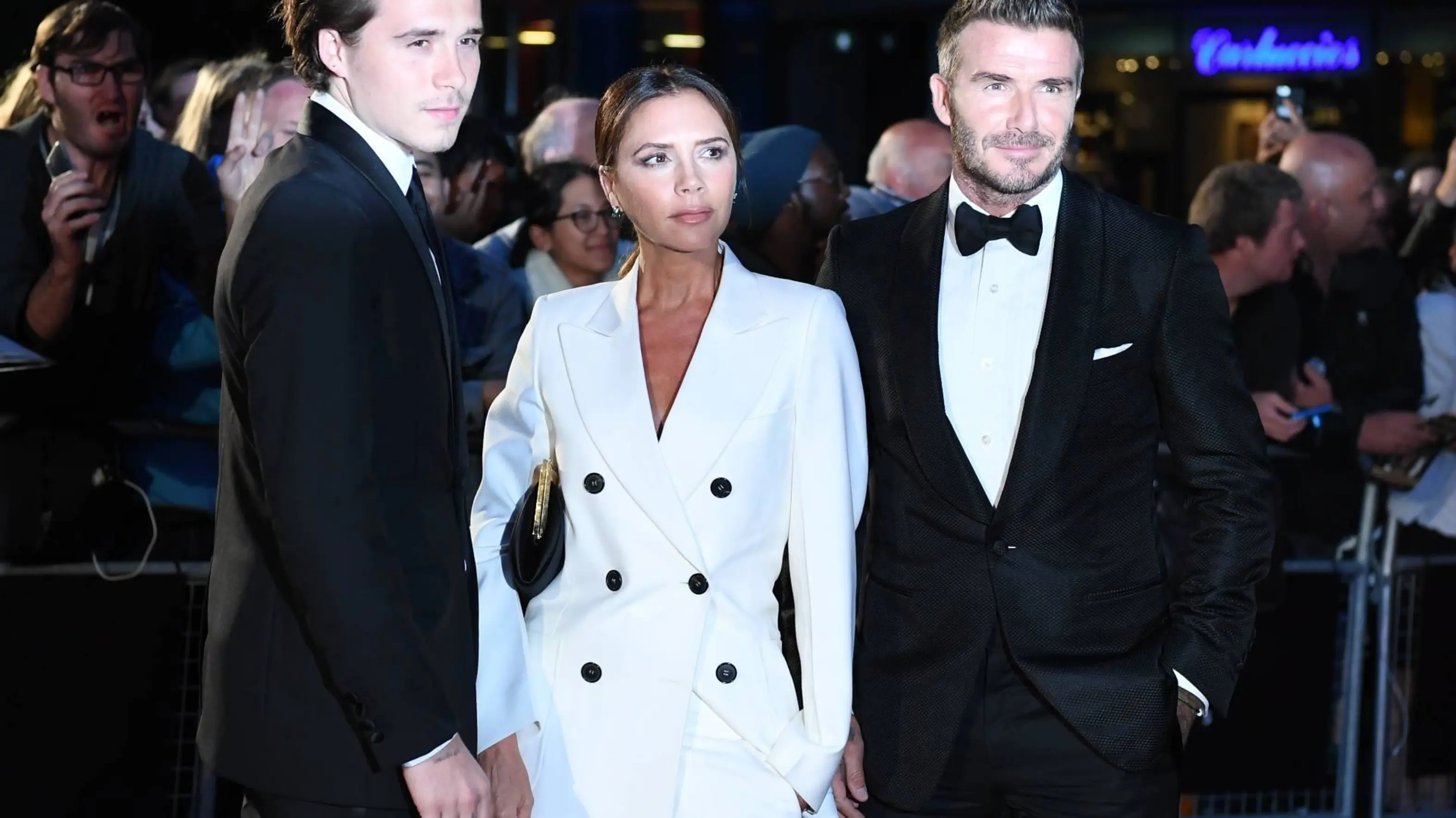 Brooklyn Beckham Bevestigt Voorgenomen Huwelijk Shownieuws