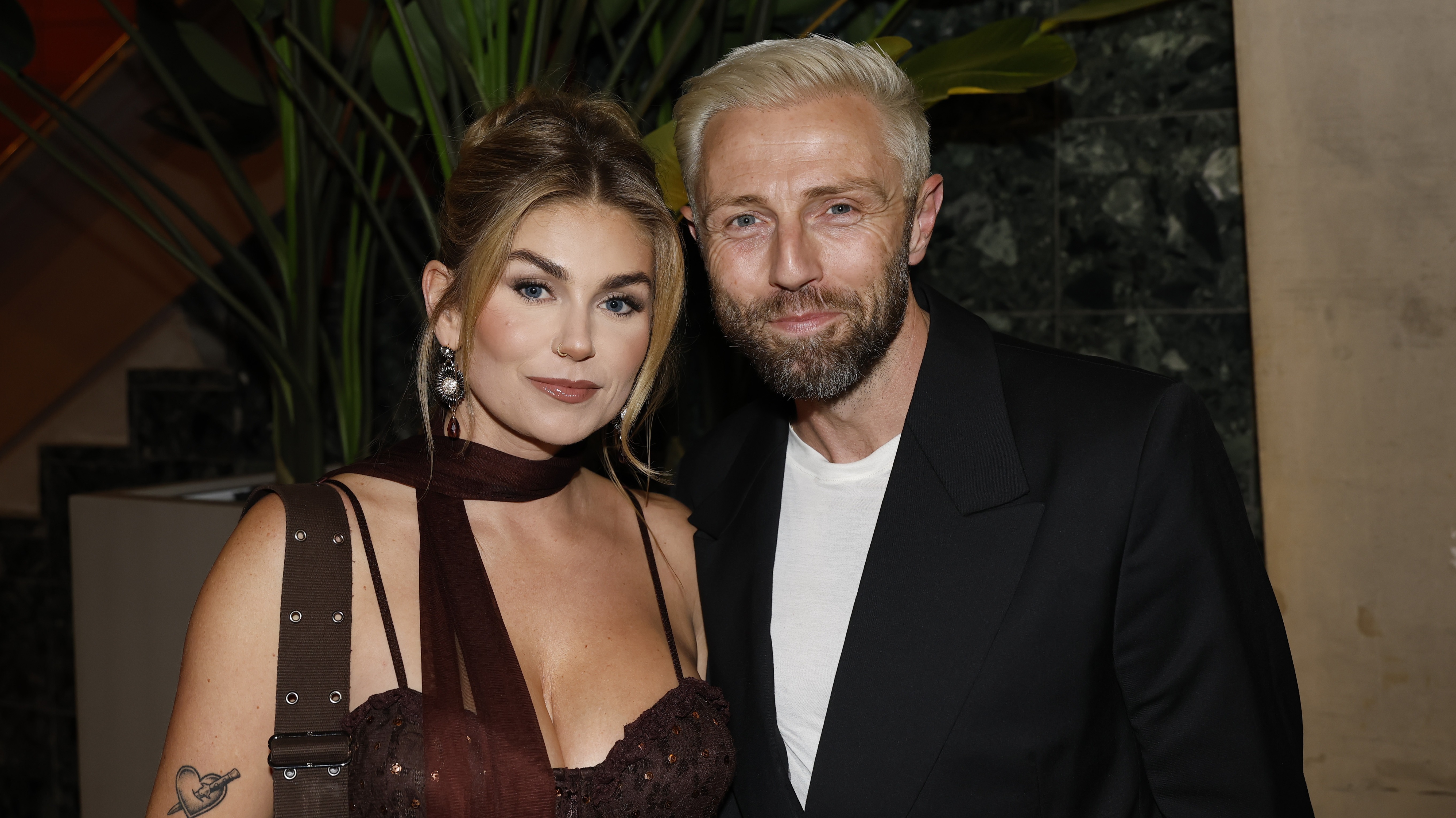 Roxeanne Hazes en partner Erik staan stil bij nieuwe levensfase | Shownieuws