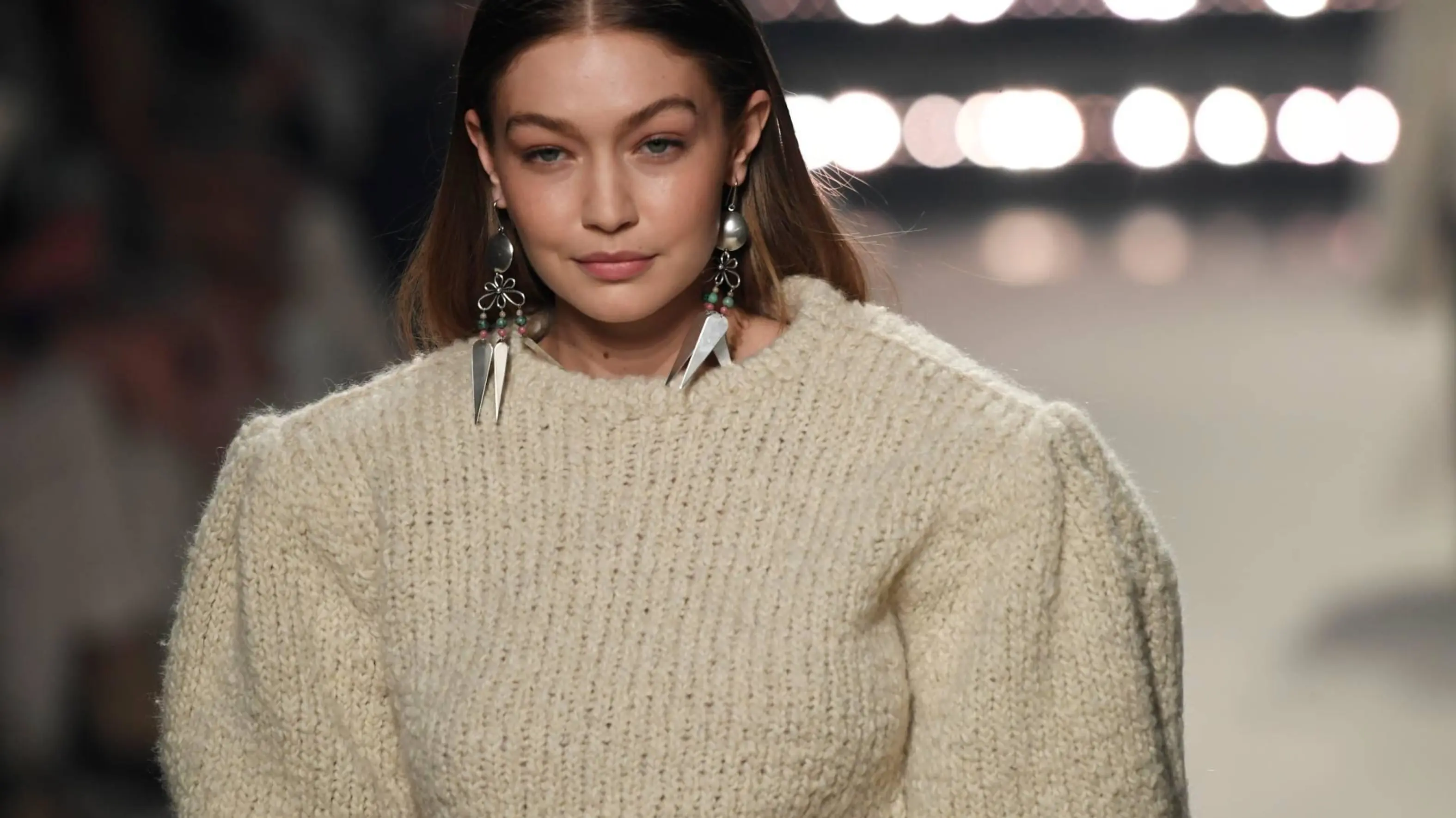 Moeder Gigi Hadid Bevestigt Zwangerschap Dochter Shownieuws