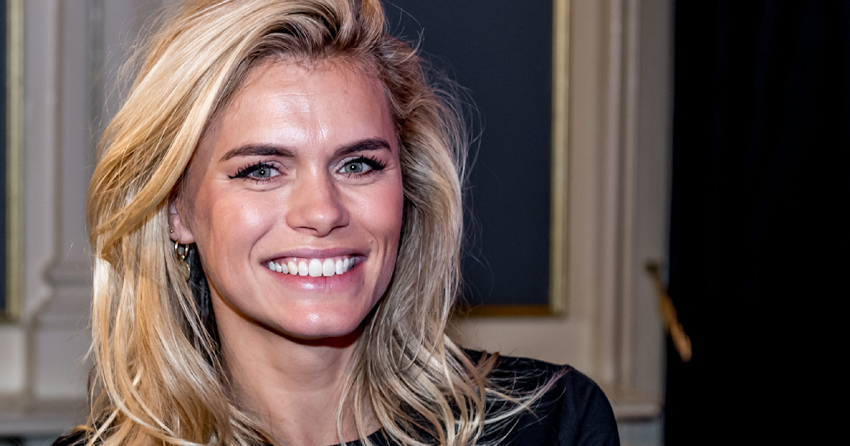 Nicolette van Dam neemt manlief in de maling Shownieuws Nicolette van Dam neemt manlief in de maling Shownieuws