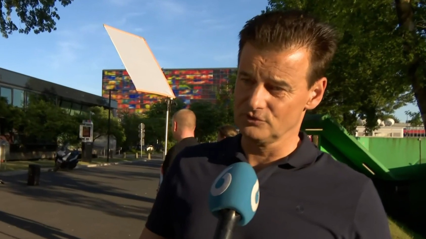 Wilfred Genee biedt 25.000 euro om deze BN'er knock-out te laten slaan | Shownieuws