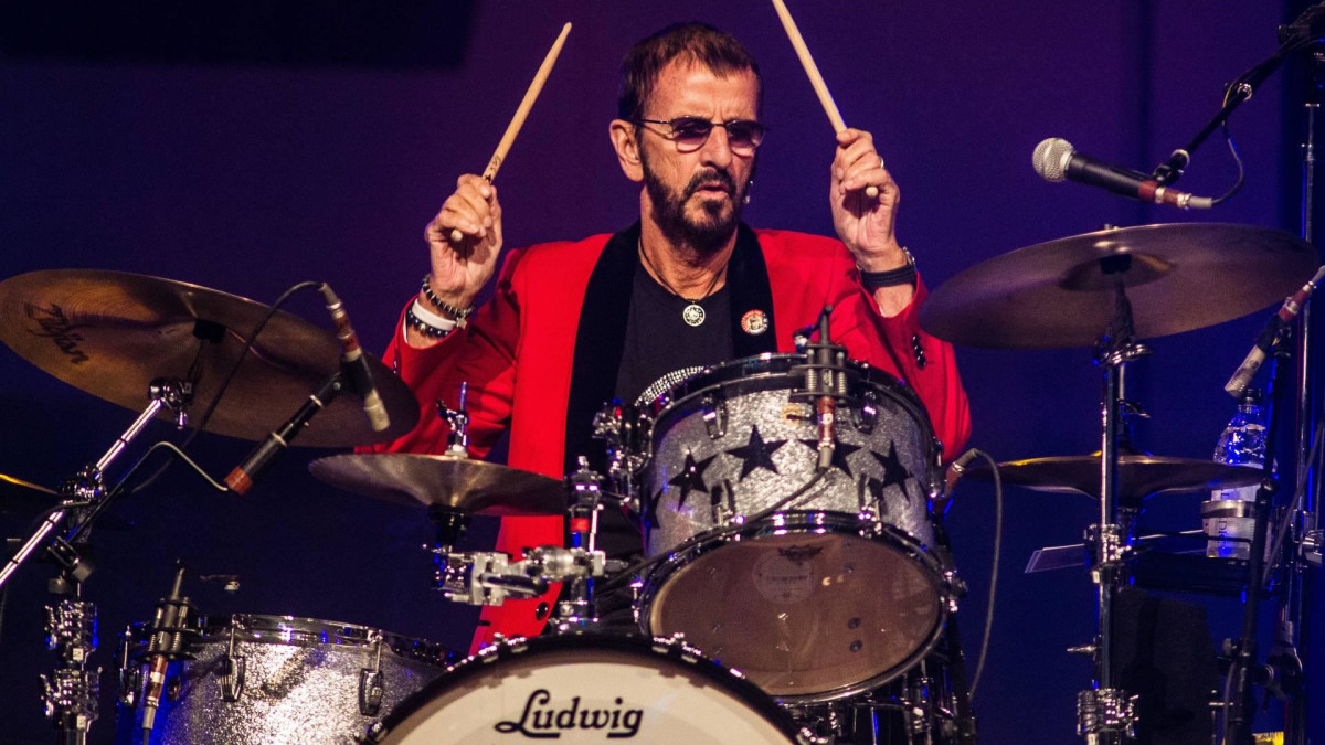 Ringo Starr kondigt nieuwe muziek aan