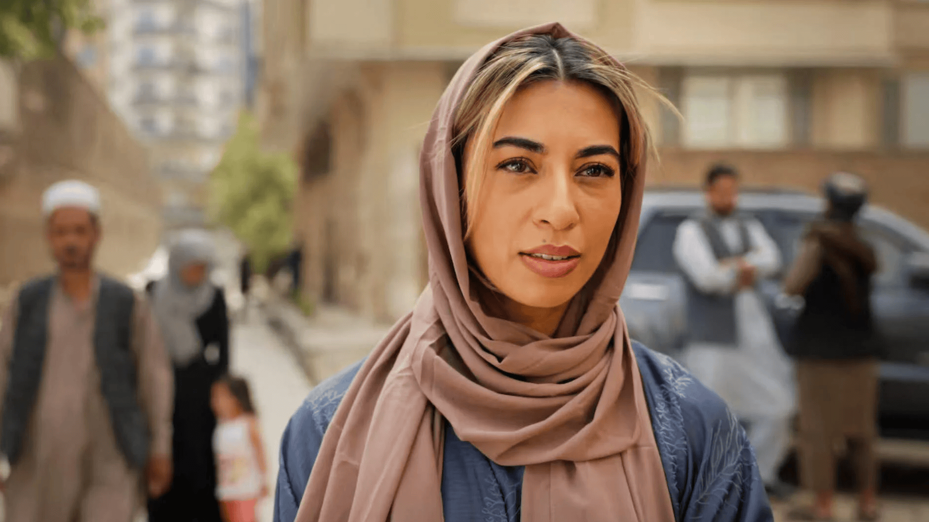 Hila Noorzai reageert verslagen op offline halen docu: 'Speculaties onwaar' | Shownieuws