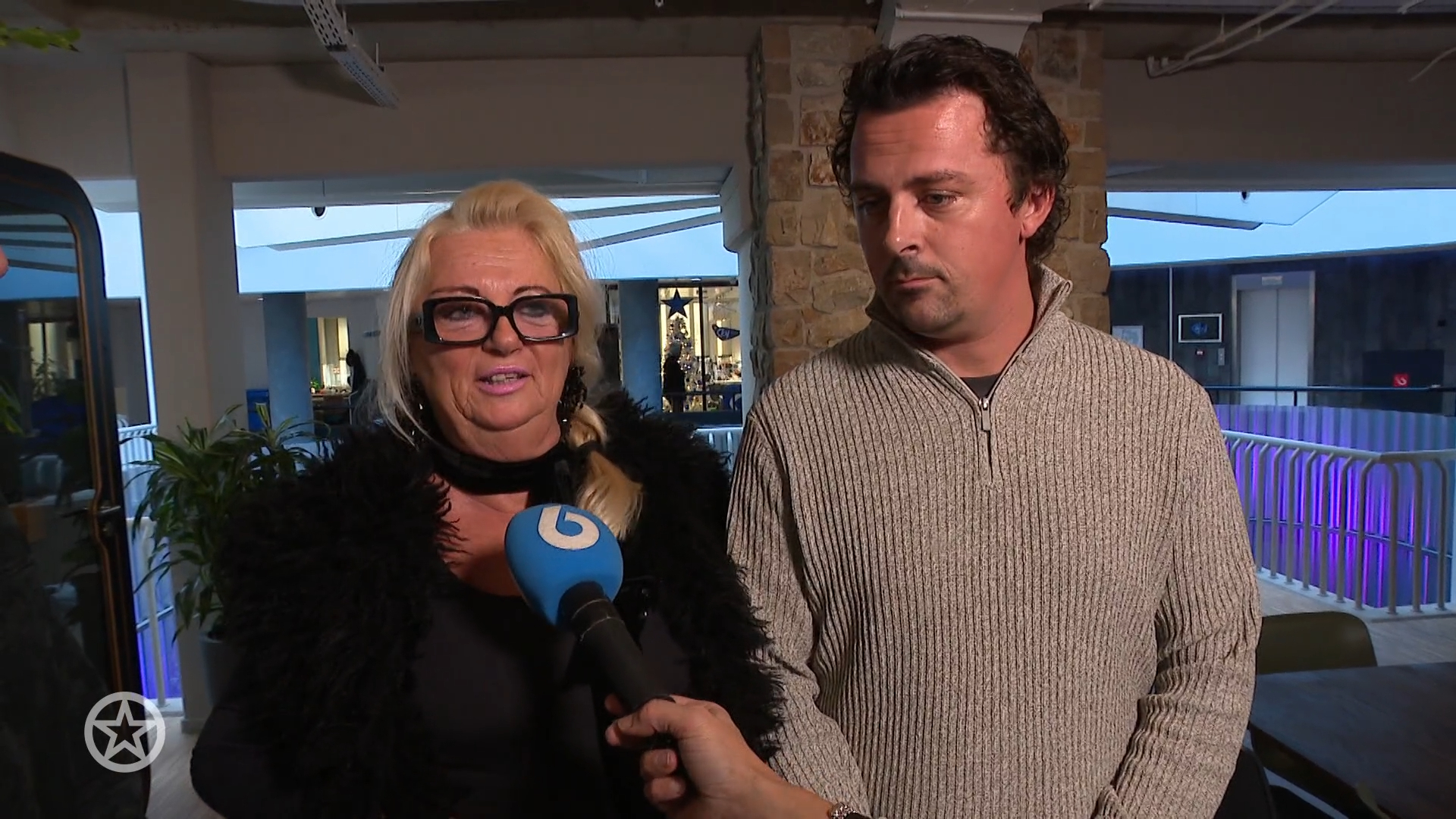 De Hanslers dolblij met kijkcijfers, Monique slaat terug naar Angela de Jong