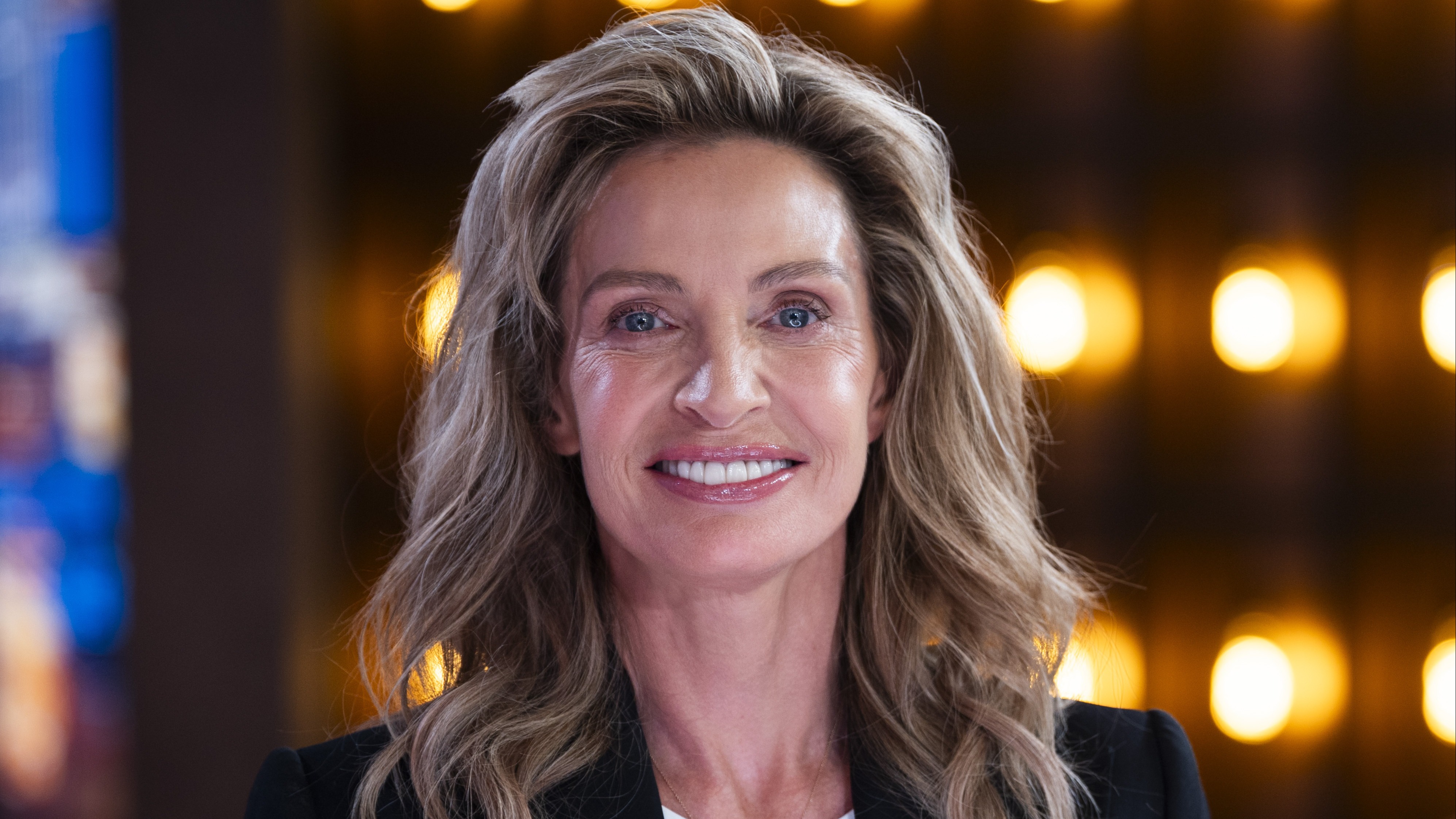 Zien: Astrid Holleeder was jarenlang vermomd als kale man | Shownieuws