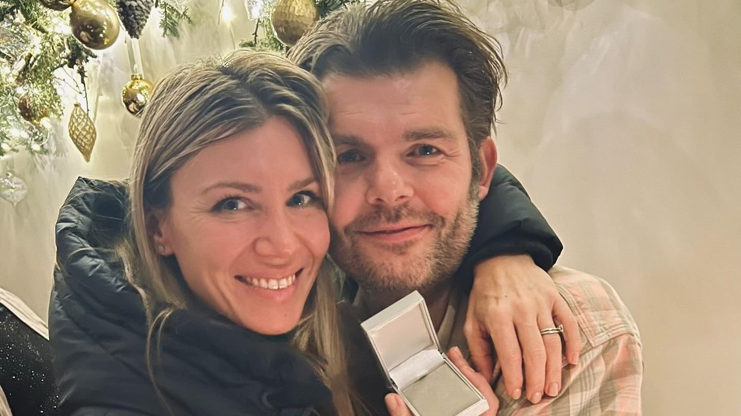 Sander Lantinga en zijn vrouw Tessel voeren zwangerschapsprank uit: ' Obstipatie' | Shownieuws