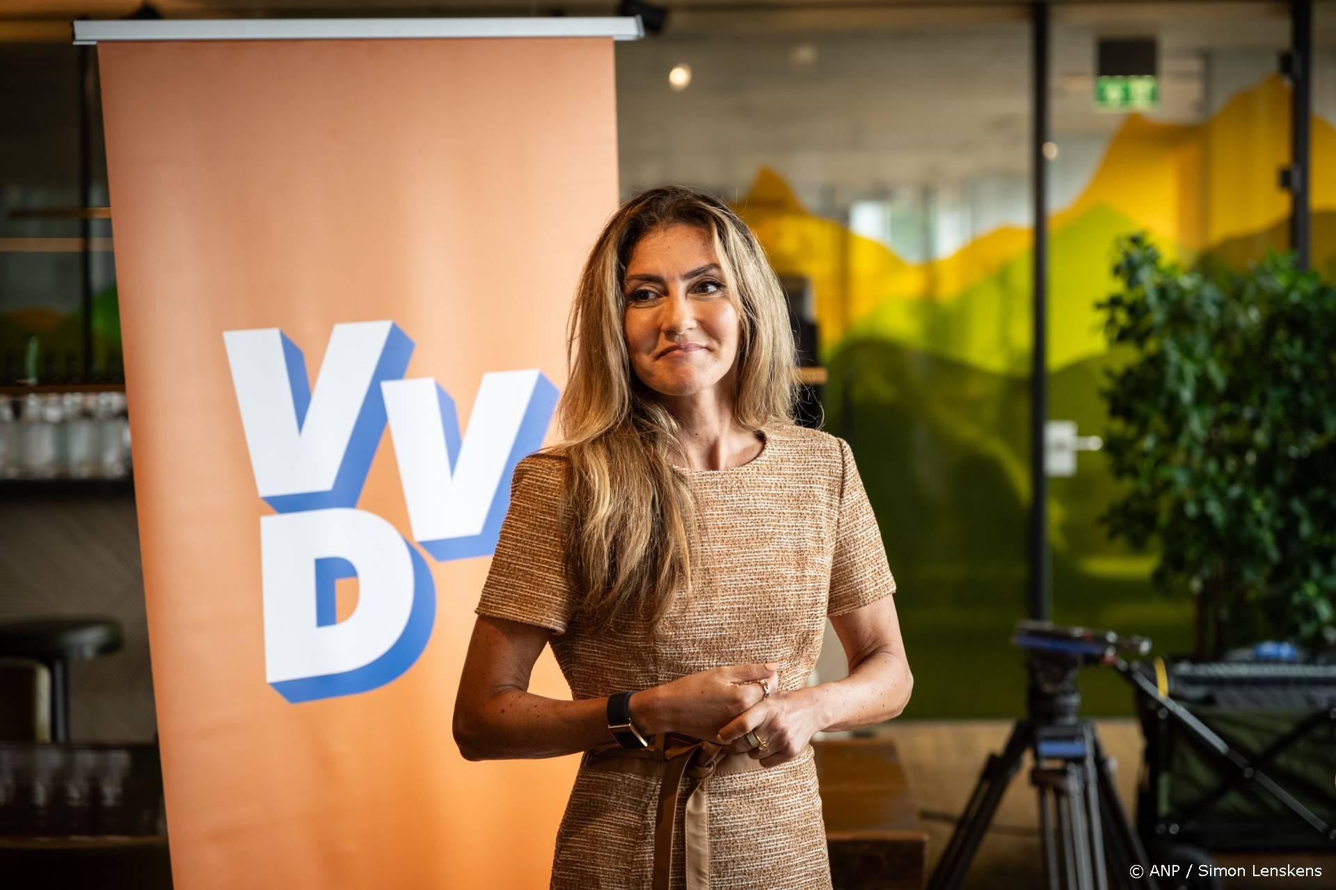 Yeşilgöz en VVD zwijgen over rechtszaak Douwe Bob | Shownieuws